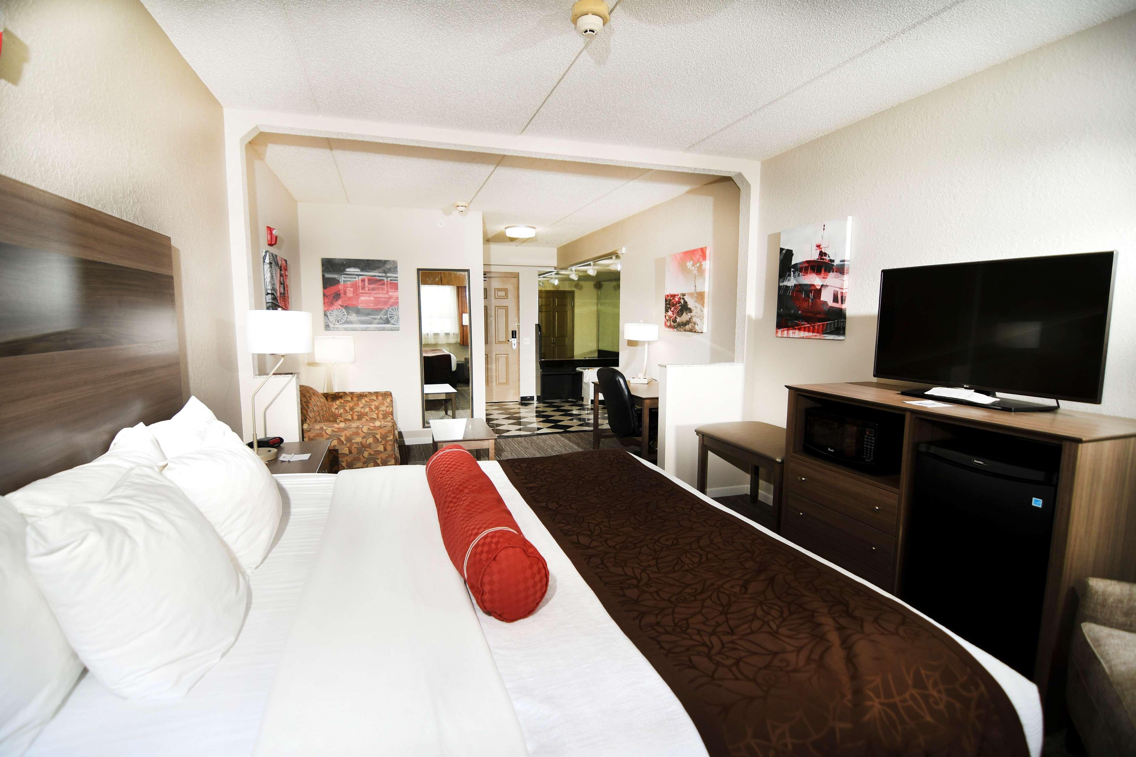 Best Western Plus Sandusky Hotel & Suites Exterior foto